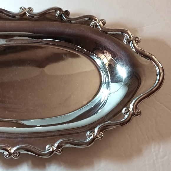 Vintage F.B. ROGERS Silver Co. Silver-Plate Oval Serving Tray Baroque Style - Picture 6 of 7